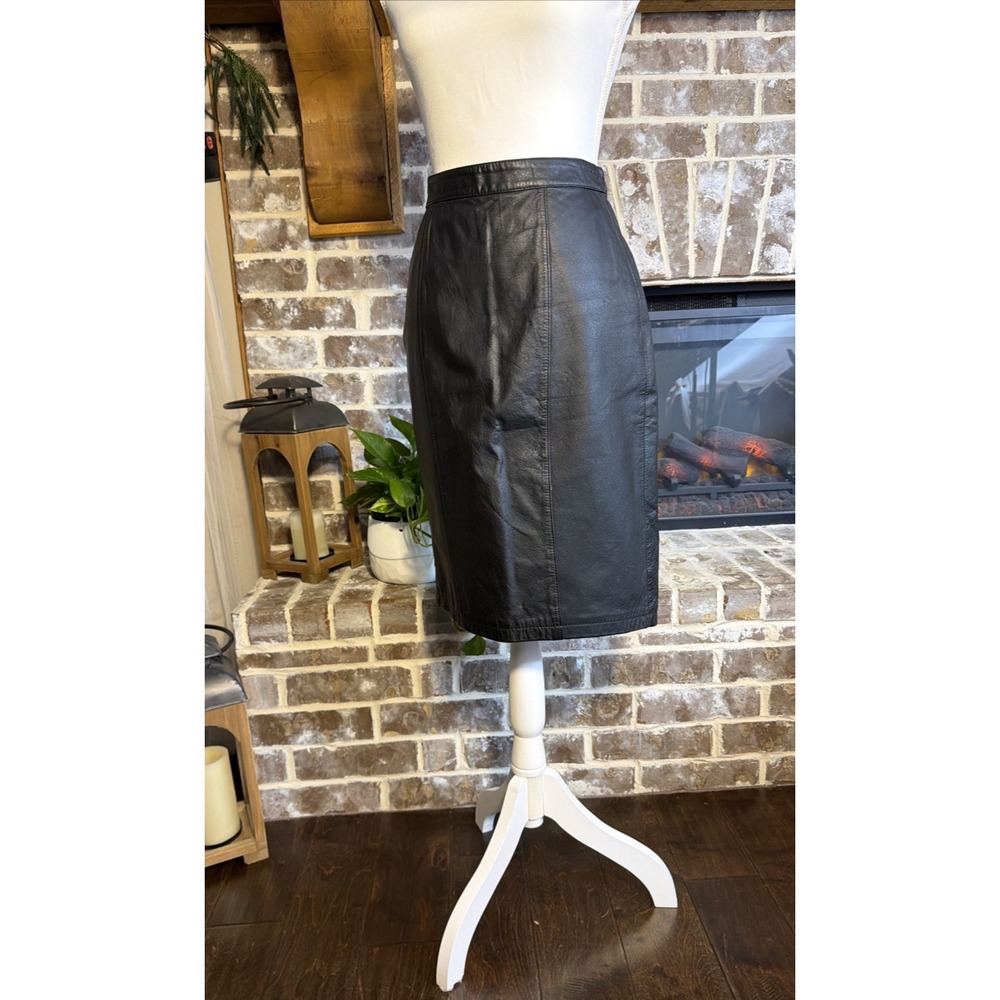 Vintage G-III Women's Black Leather Pencil Skirt Fashion 7/8 Knee Length Zip